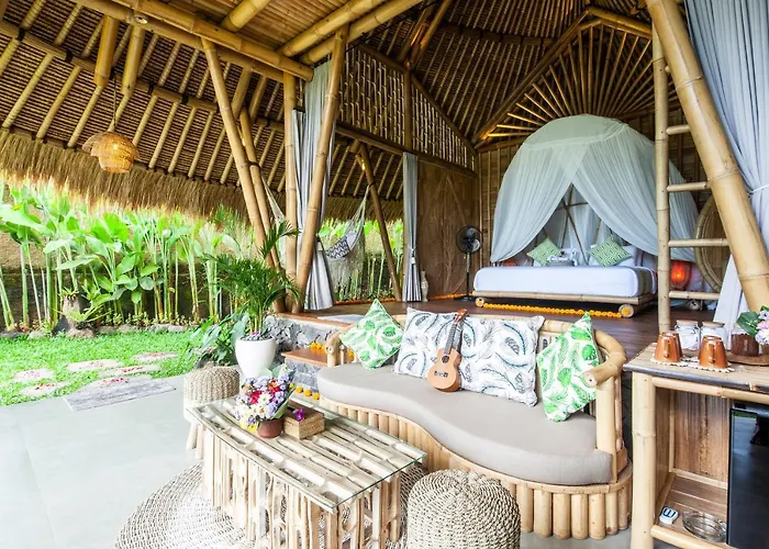 Balikayanas Bamboo House - Miggiell House Villa