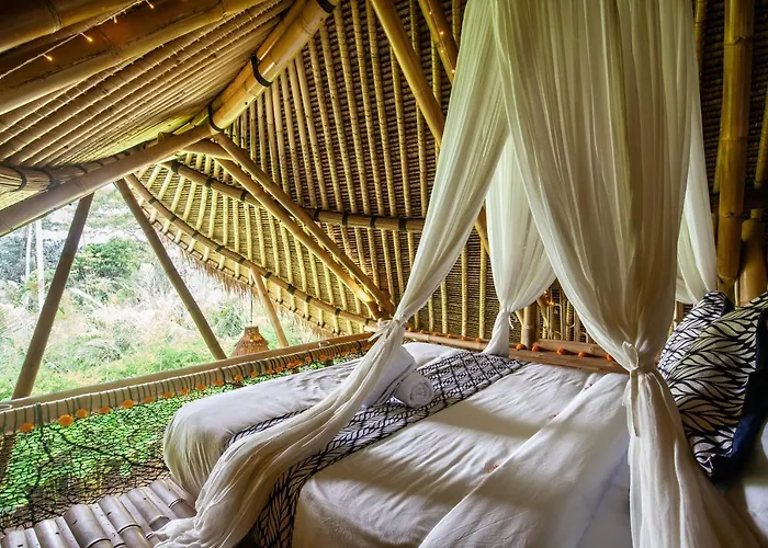 Balikayanas Bamboo House - Miggiell House Villa Karangasem