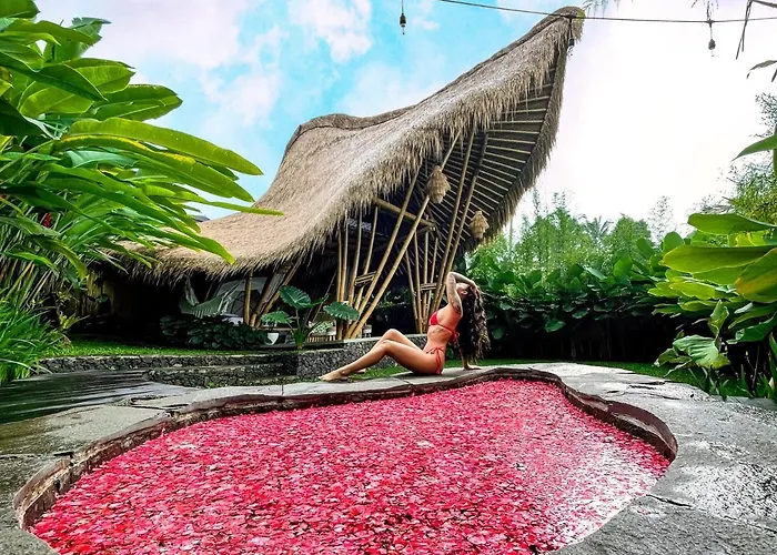 Villa Balikayanas Bamboo House - Miggiell House Karangasem
