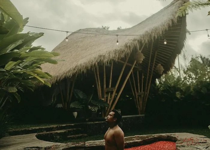 Balikayanas Bamboo House - Miggiell House Villa *